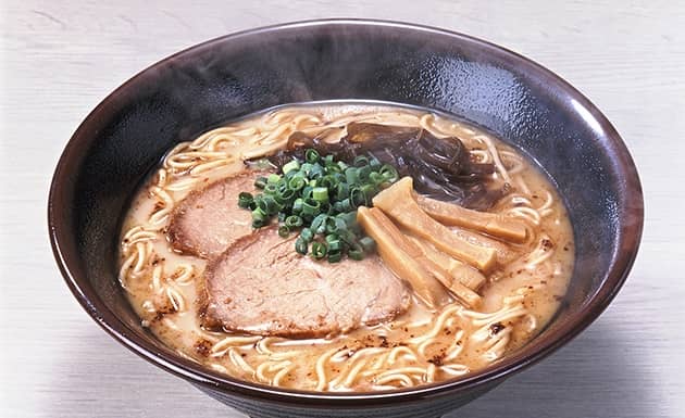 熊本風豚骨拉麵(圖)