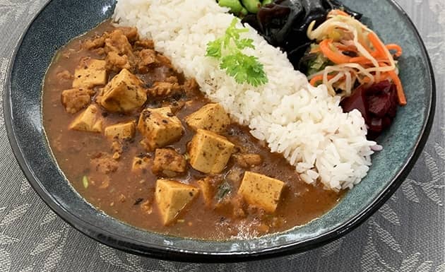 麻婆豆腐咖哩飯(圖)
