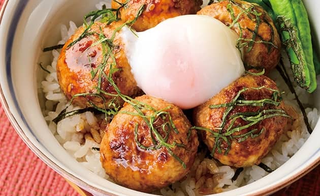 日式雞肉丸丼飯(圖)